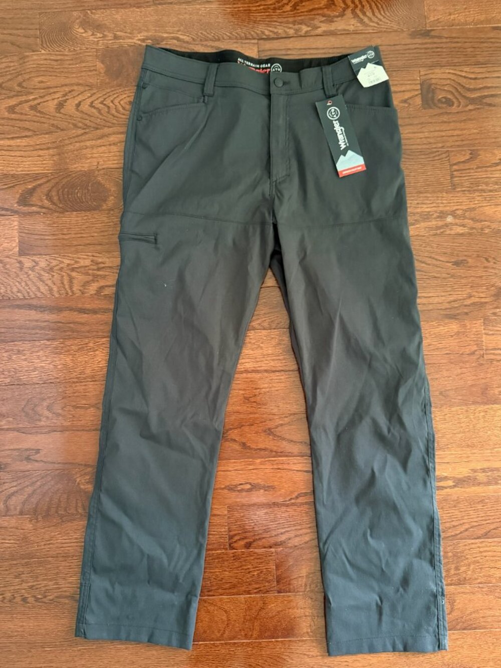 Wrangler Mens Synthetic Utility Pant - Brand New - Size 38x32